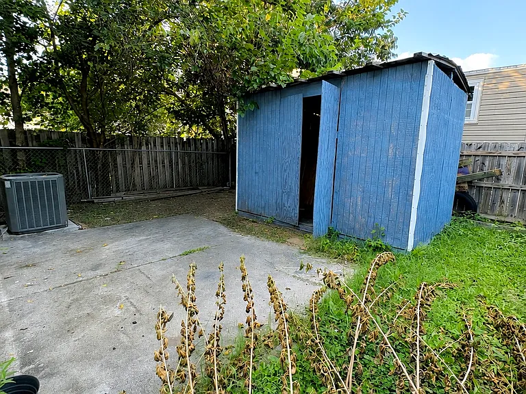 1712 Weber Ave — Photo 19