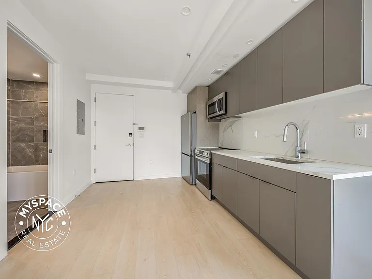 1499 Bedford Ave #7C — Photo 5