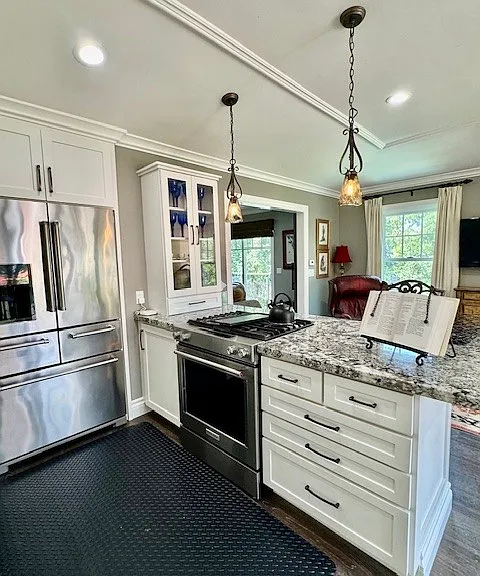 125 Meadow Crest Ln — Photo 3