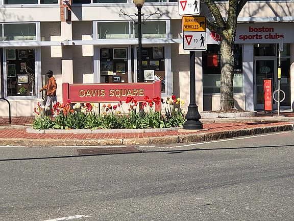 Davis SQ steps away