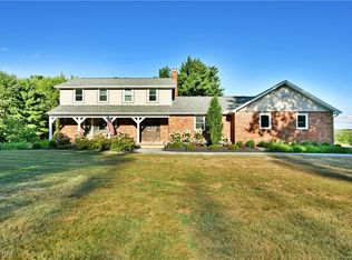 8075 S Raccoon Rd, Canfield, OH 44406