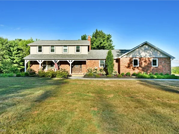 8075 S Raccoon Rd, Canfield, OH 44406