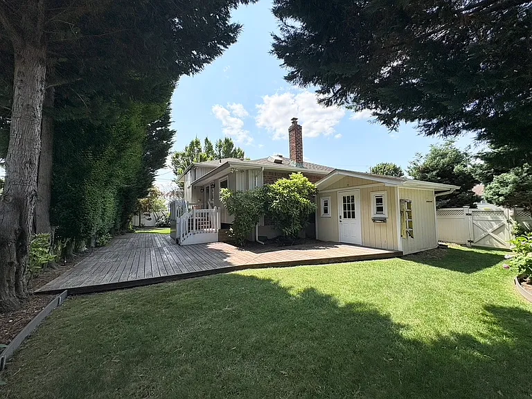 2 Kent Pl — Photo 16