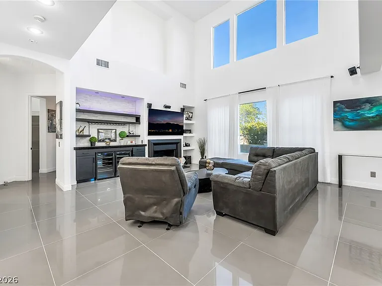10570 Eagle Nest St — Photo 13
