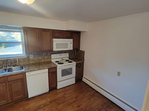 2nd image of 4210 Sussex Dr APT B