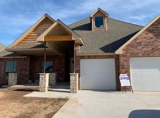 1917 Carmona Lakes Cir, Moore, OK 73160