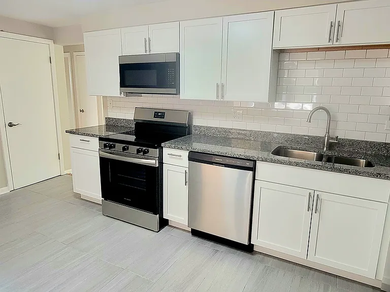 5210 N Reserve Ave #2E — Photo 5