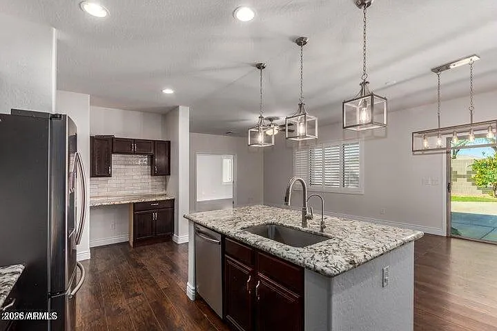 2466 E Katrina Trl — Photo 7