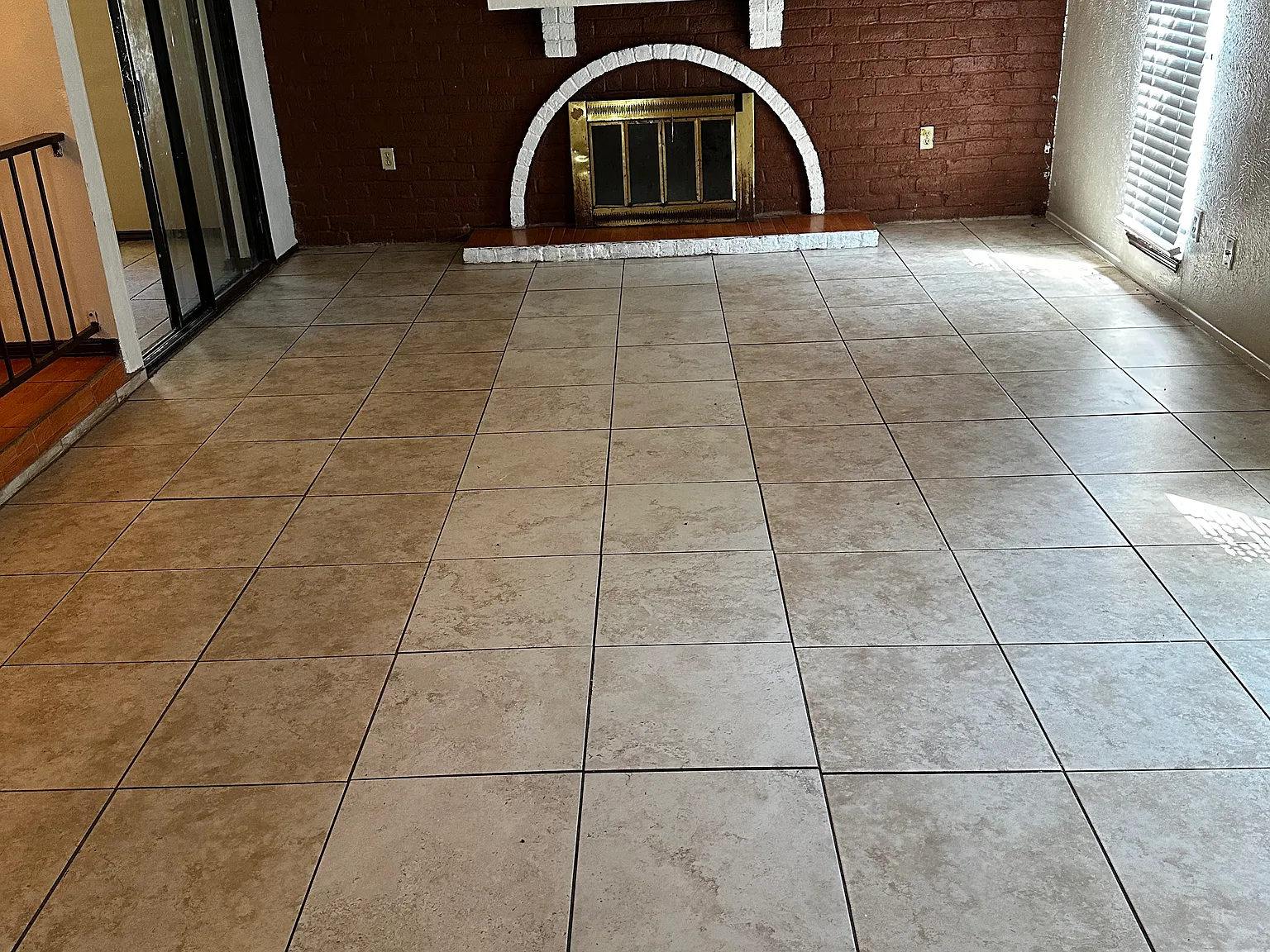 6011 Trailview Dr — Photo 2