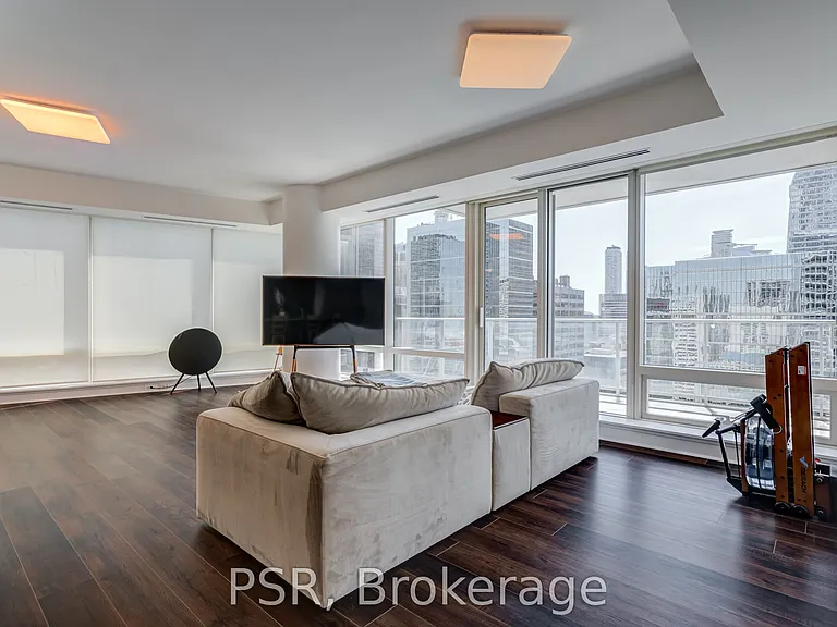 180 University Ave #3109 — Photo 10
