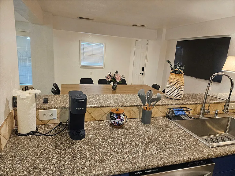 812 Marlin St — Photo 26