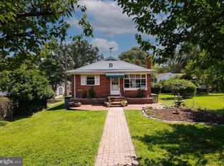 8186 Forest Glen Dr, Pasadena, MD