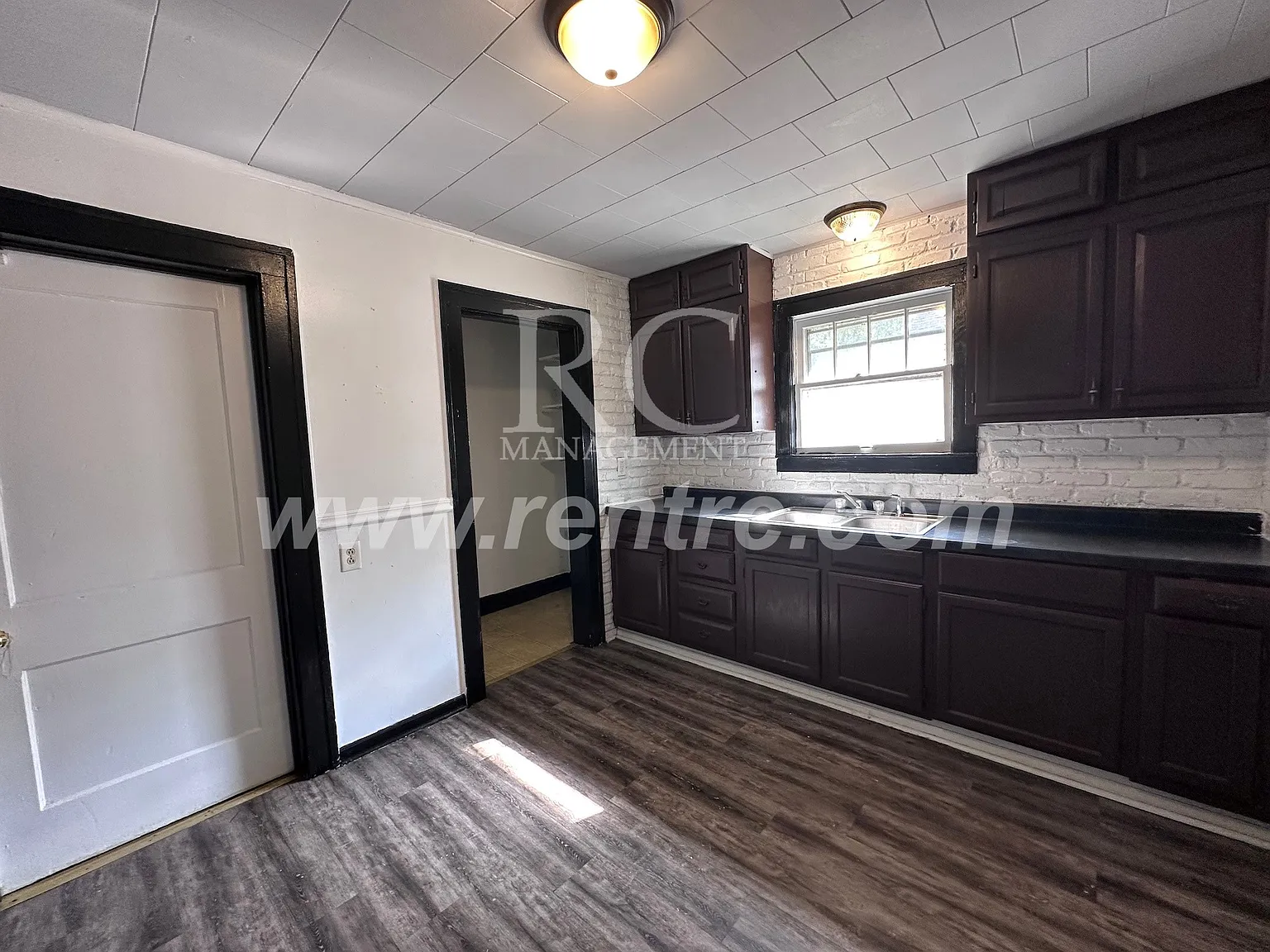 3 bed, 1150 sqft, $895 — Photo 4