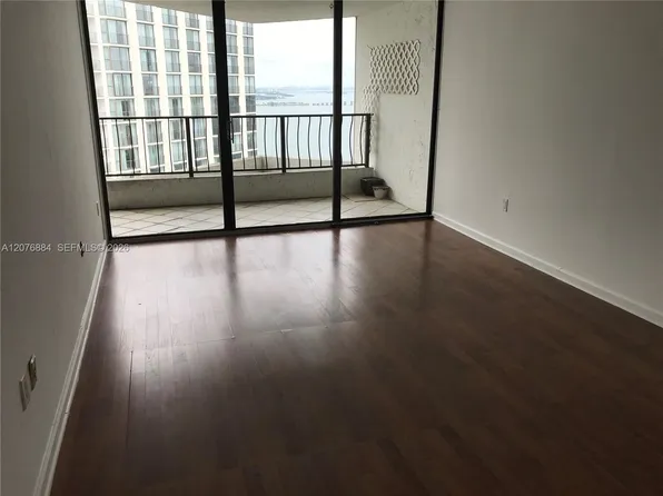 555 NE 15th St APT 30E, Miami, FL 33132