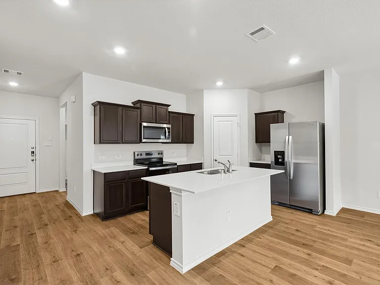 13204 Enclave Pkwy — Photo 4