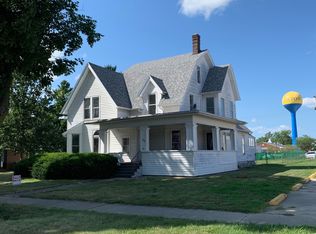 125 W Center St, Paxton, IL 60957