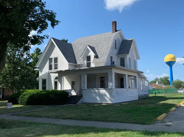 125 W Center St, Paxton, IL 60957