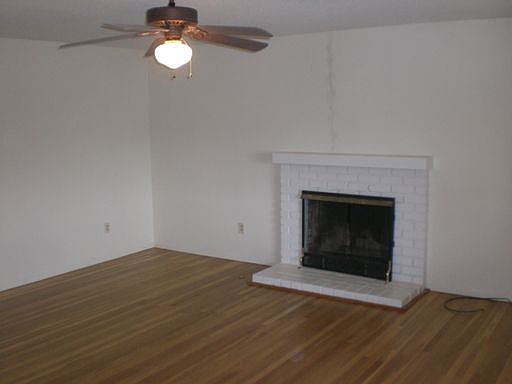 3rd image of 8860 Tahiti Ct