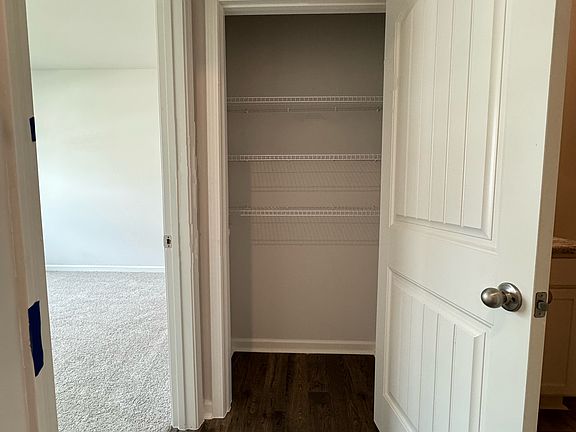 5th image of 284 Shadwood Pl