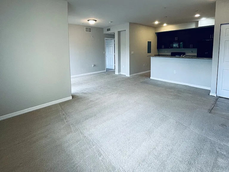 13100 Bella Casa Cir #126 — Photo 7