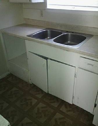 2nd image of 3434 Navajo Dr APT 106