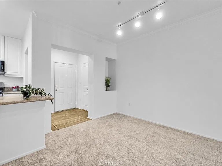 3212 Watermarke Pl — Photo 16