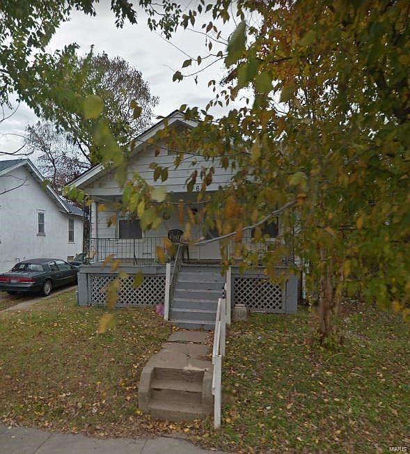 2nd image of 614 Locust St