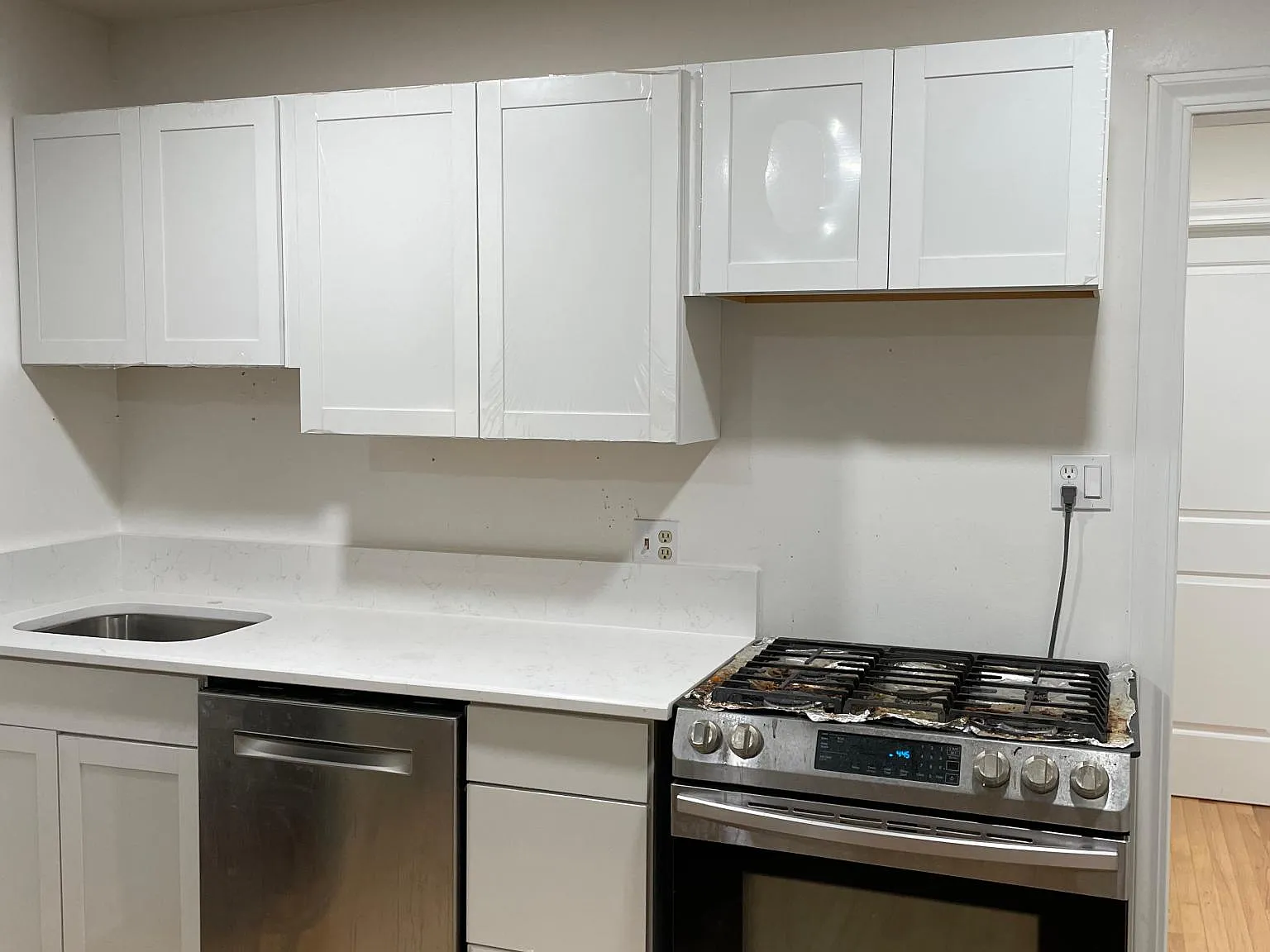 3 bed, 1171 sqft, $2,500 — Photo 4