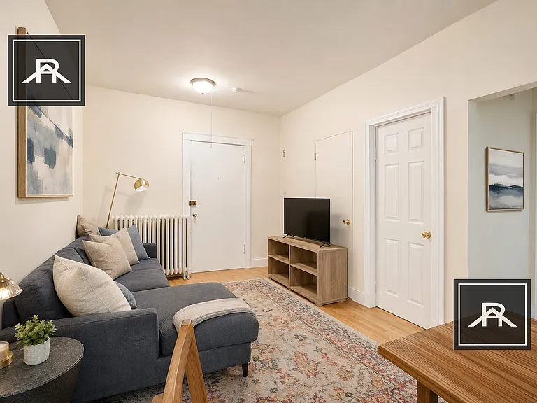 52 Egmont St #5 — Photo 6