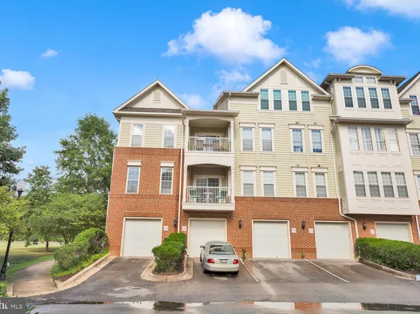 200 Edelen Station Pl APT 205, La Plata, MD 20646