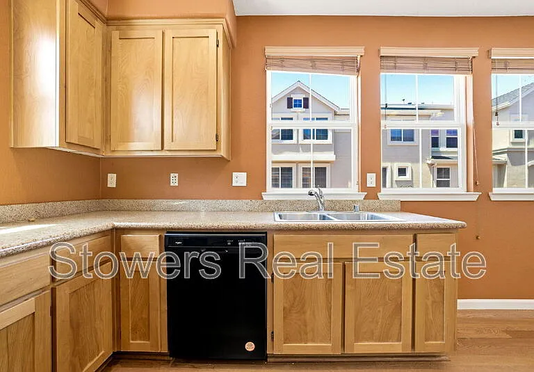 2856 4th St #1301 — Photo 32