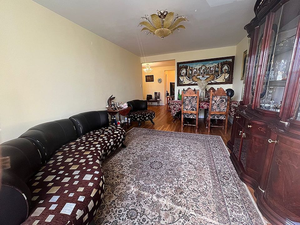 1st image of 2555 Batchelder St APT 3J