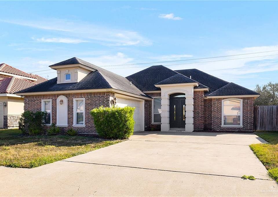 1st image of 402 Hackberry Ave