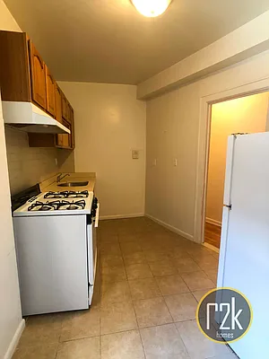 Rented by Realty 2000 Corp | media 17