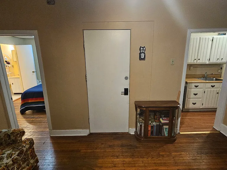 256 S Evaline St #2 — Photo 6