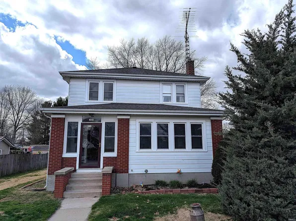 304 Jefferson St, Pine Village, IN 47975
