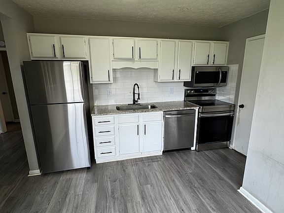 5th image of 3552 Chesapeake Dr #1