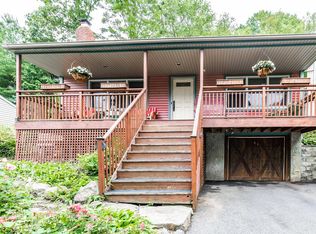 31 Oakdale Rd, Centerport, NY 11721