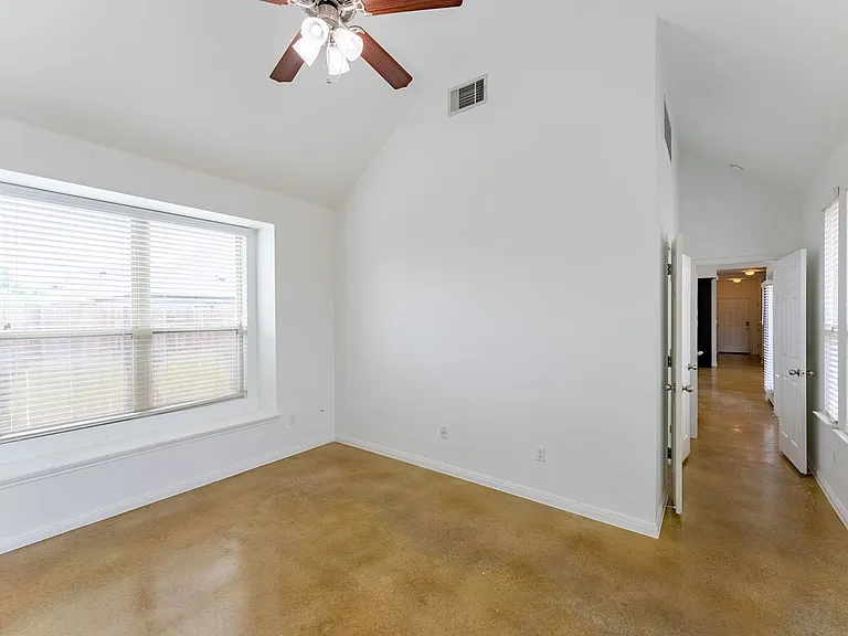 4514 Senda Ln — Photo 10