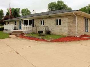 241 S Waverly Rd, Eaton Rapids, MI 48827