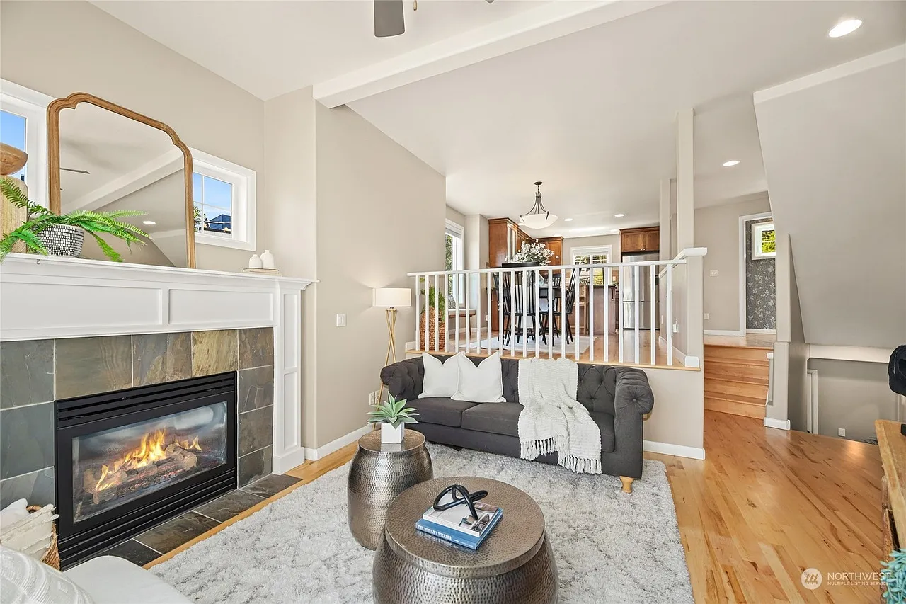 3 bed, 2.5 bath, 1710 sqft, $1,500 — Photo 2