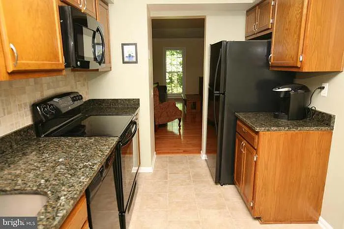 11429 Oak Leaf Dr — Photo 7