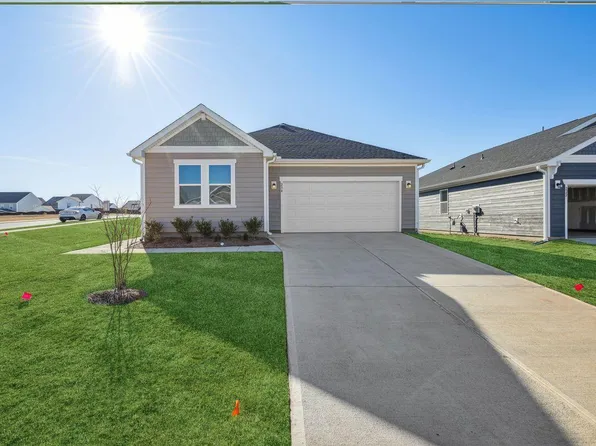 234 Chestnut Oak Ln, Lillington, NC 27546