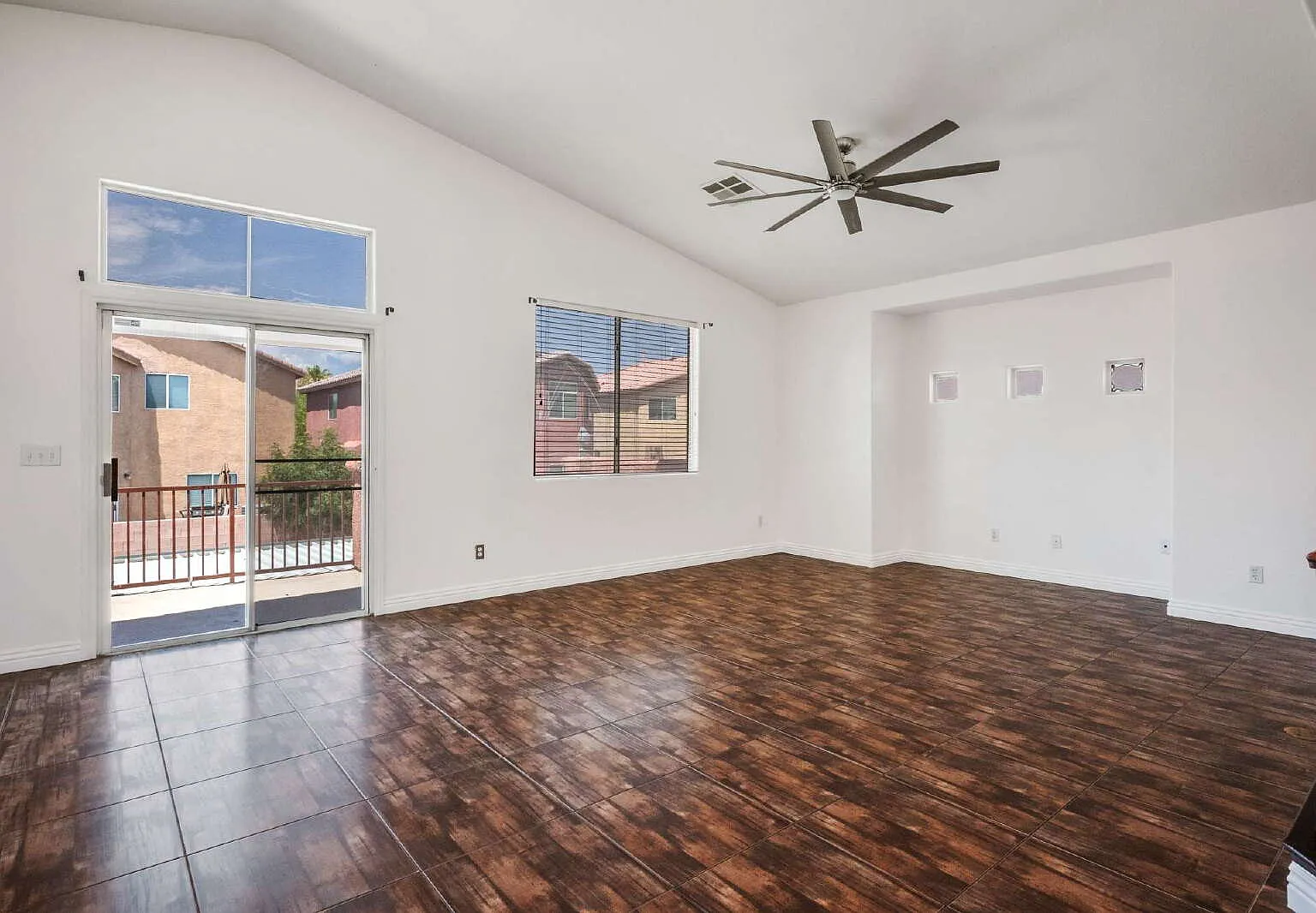 2 bed, 2.0 bath, 1171 sqft, $1,200 — Photo 4