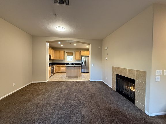 5th image of 340 Kellogg St