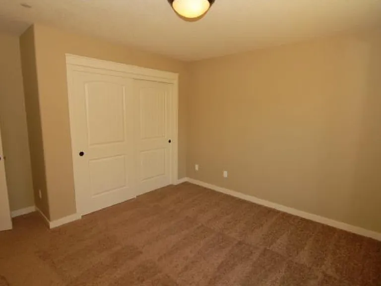 8125 SW 174th Ter — Photo 12