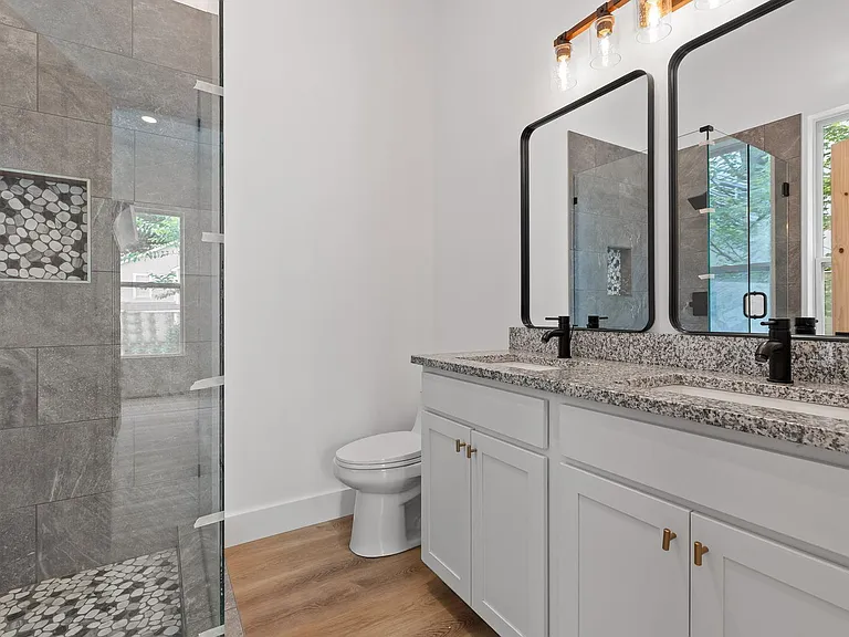 1704 Bailey Ave — Photo 15
