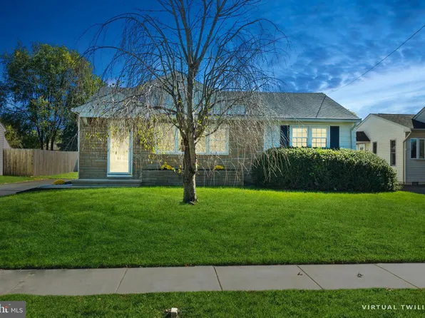 212 Edwards Ave, Barrington, NJ 08007