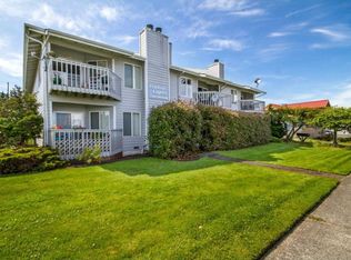 3120 R Ave APT 3, Anacortes, WA 98221