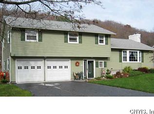 104 Margo Ln, Fayetteville, NY 13066